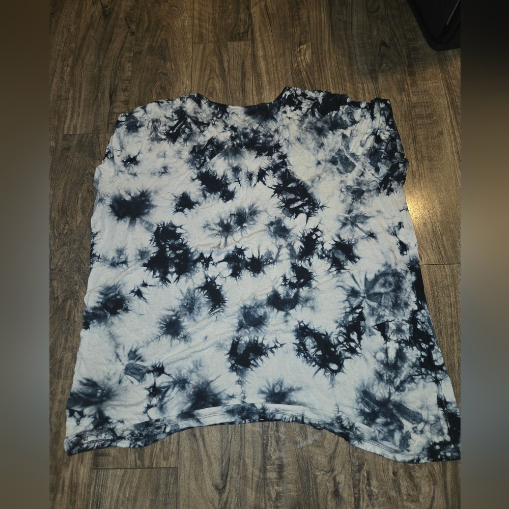 Torrid Tops - Picture 4 of 6